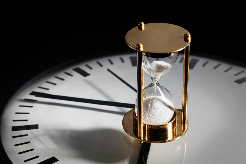 Hourglass & Clock